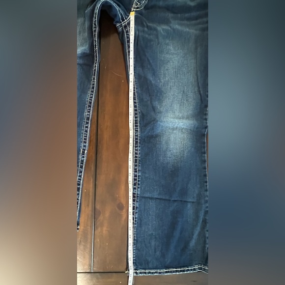 Silver Suki Mid Rise Boot Cut Jeans - Picture 8 of 8